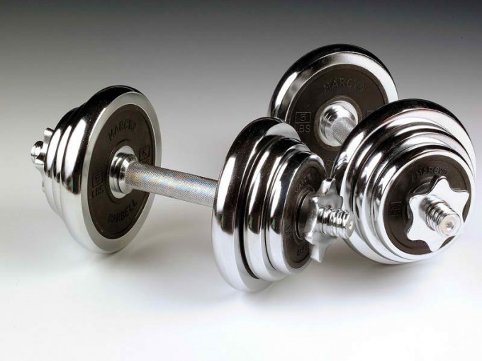 วิธีการแกว่งกับ dumbbells อย่างถูกต้องและมีประสิทธิภาพ