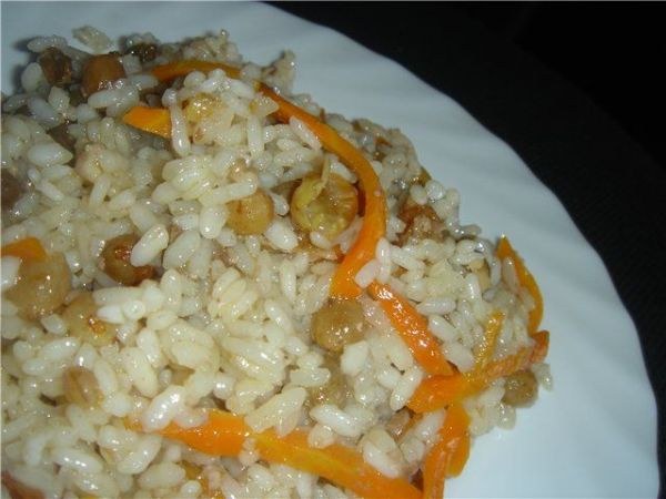 วิธีการปรุงอาหาร pilaf กับเนื้อกระต่าย